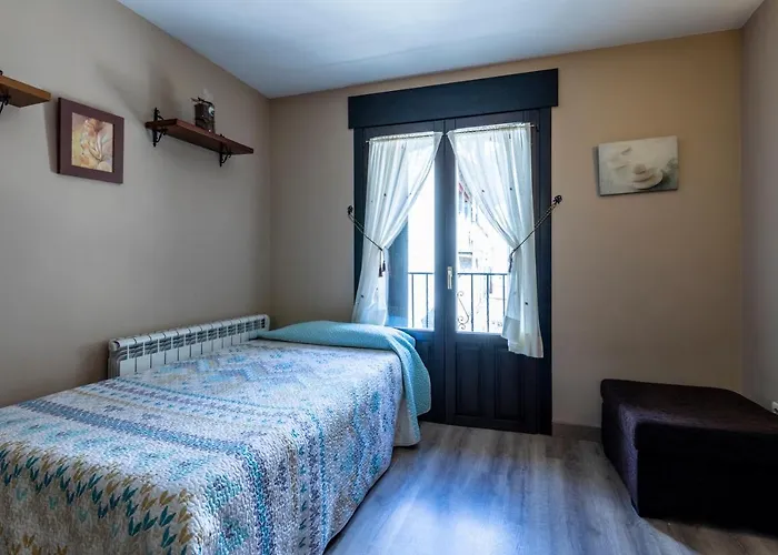 Santa Cruz アパート ブロト